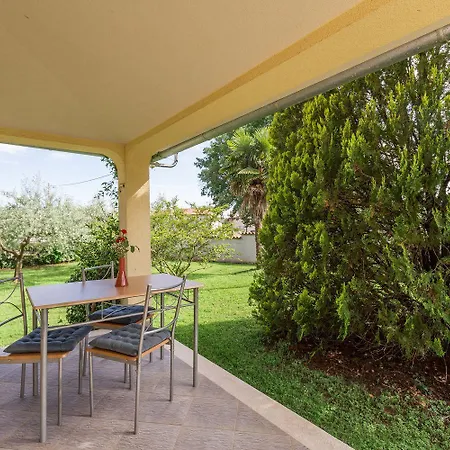 Appartement Malerisches In Der Mit Pool, Outdoor-kueche, Bbq, Spielplatz *